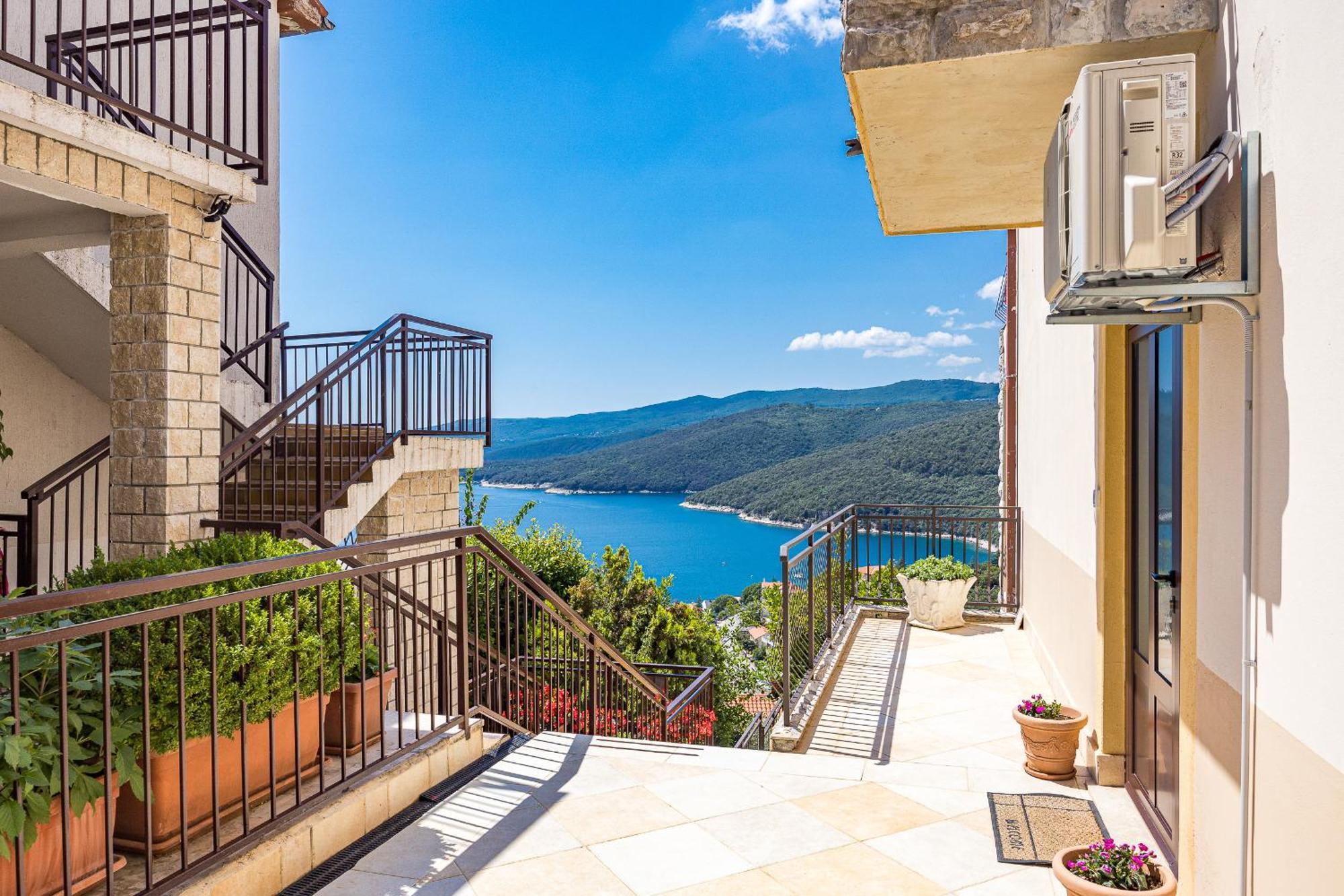 Ladym Rabac Exterior foto