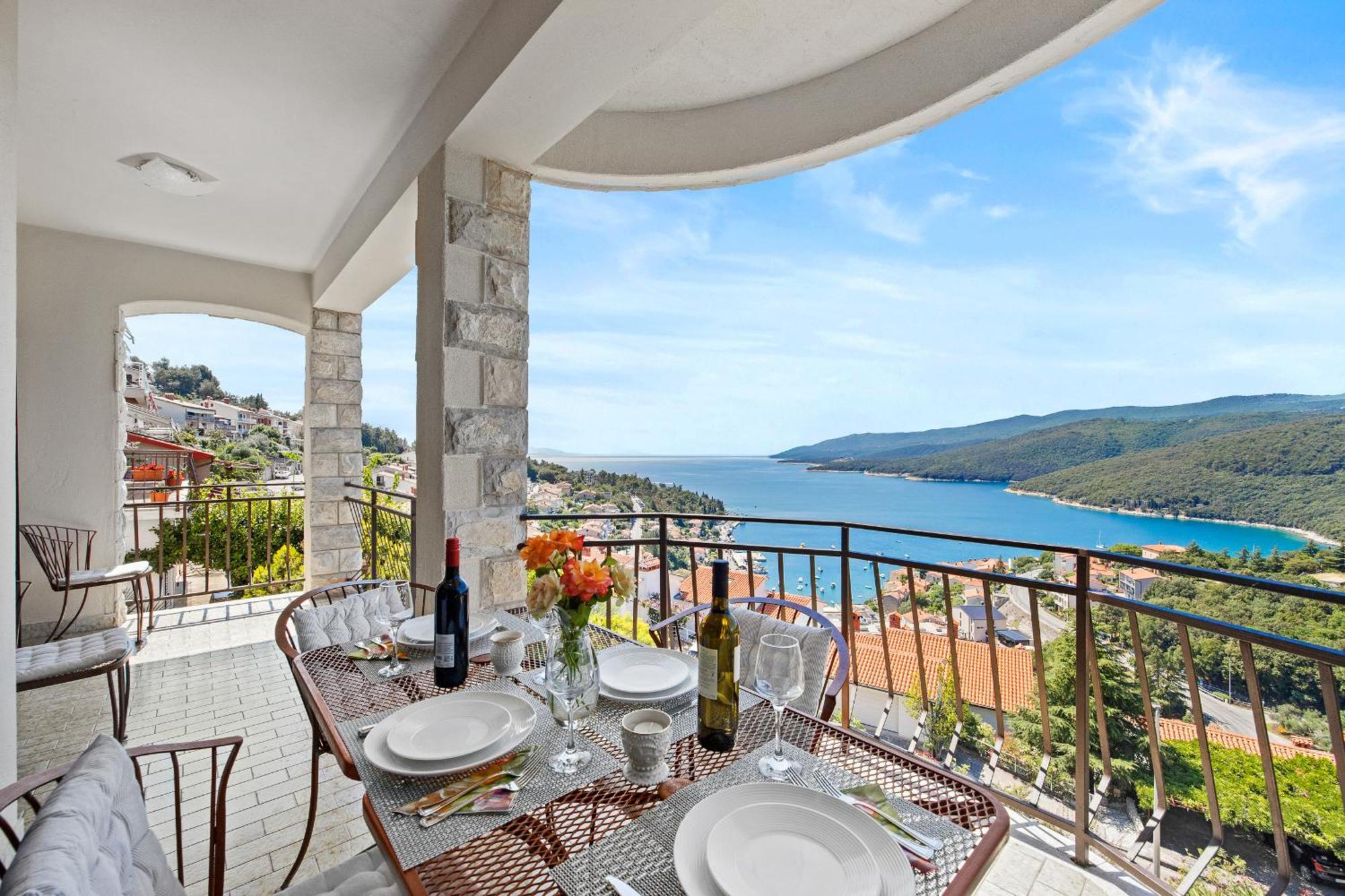 Ladym Rabac Exterior foto
