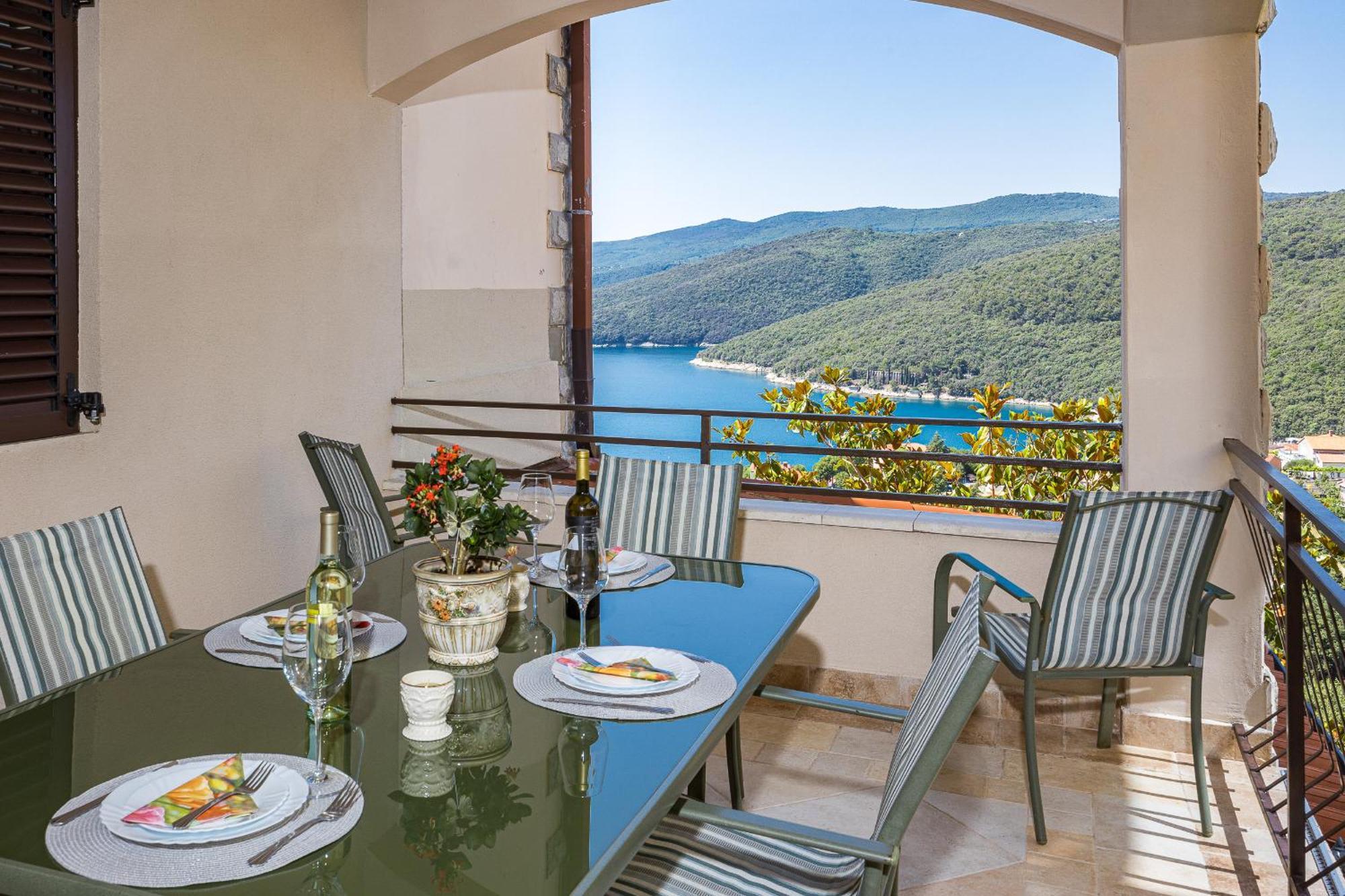 Ladym Rabac Exterior foto